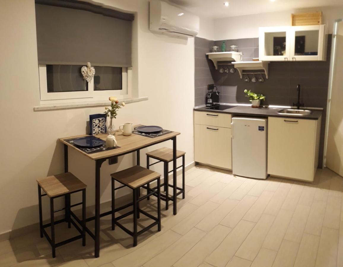 Nadine Penthouse Studio Apartment Naples Exterior photo
